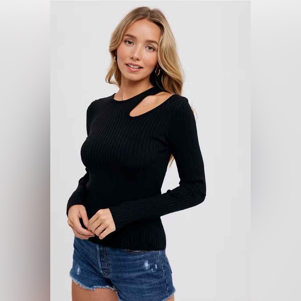❤️New❤️ CUTOUT SHOULDER RIBBED TOP BLACK